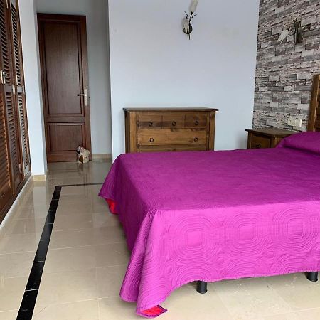 Villa Denise Yaiza  Ngoại thất bức ảnh