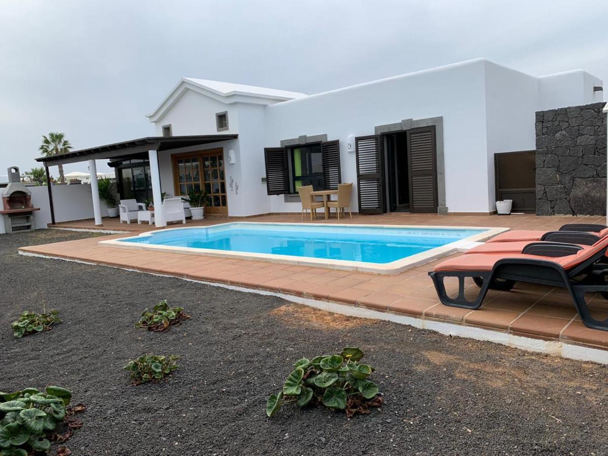 Villa Denise Yaiza  Ngoại thất bức ảnh