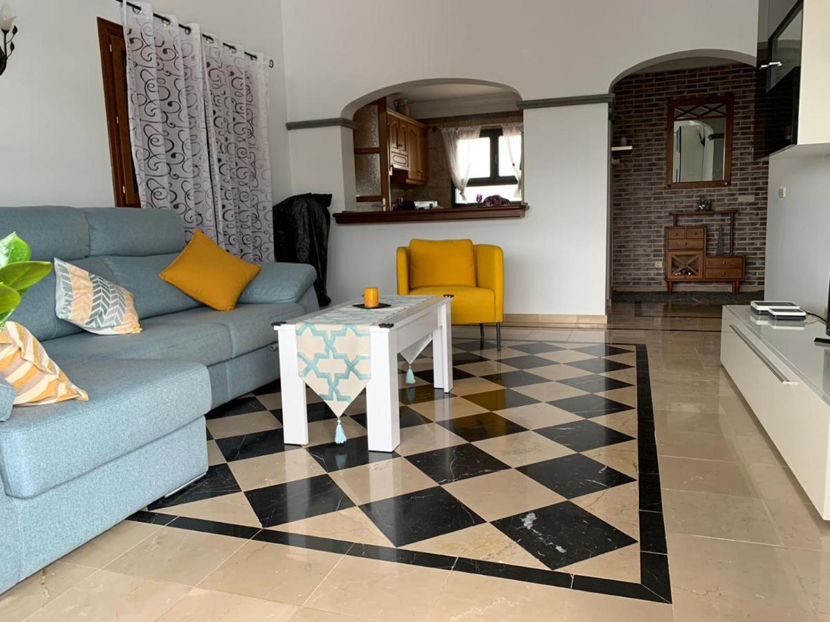 Villa Denise Yaiza  Ngoại thất bức ảnh